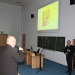 Zdjęcie z wykładu prof. Dariusza Dolińskiego Posłuszni do bólu Milgram w Polsce
